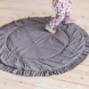 Tapis de jeu avec bordure pour enfant en tissu gris