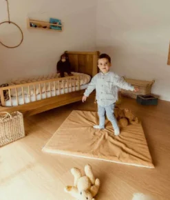 Tapis de motricité carré camel