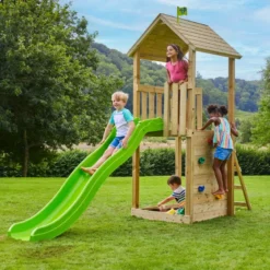 Tour de jeux toboggan