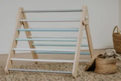 Triangle d’escalade + mur suédois pastel Bleu clair