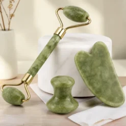 Trio jade vert gua sha + roller + champi masseurs visage