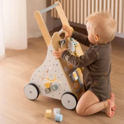 Trotteur bébé en bois avec tableau de manipulation - jouet d'e´veil bébé