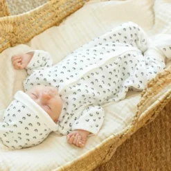 Trousseau naissance blanc 1 mois