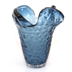 Vase bleu en verre