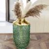 Vase vert avec bord doré 16 x 29 cm