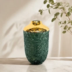 Vase vert avec bord doré 16 x 29 cm