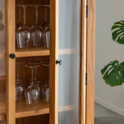 Vitrine en bois d'acacia 4 portes jo
